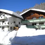Garni Brigitte بيت ضيافة بورسربيرغ